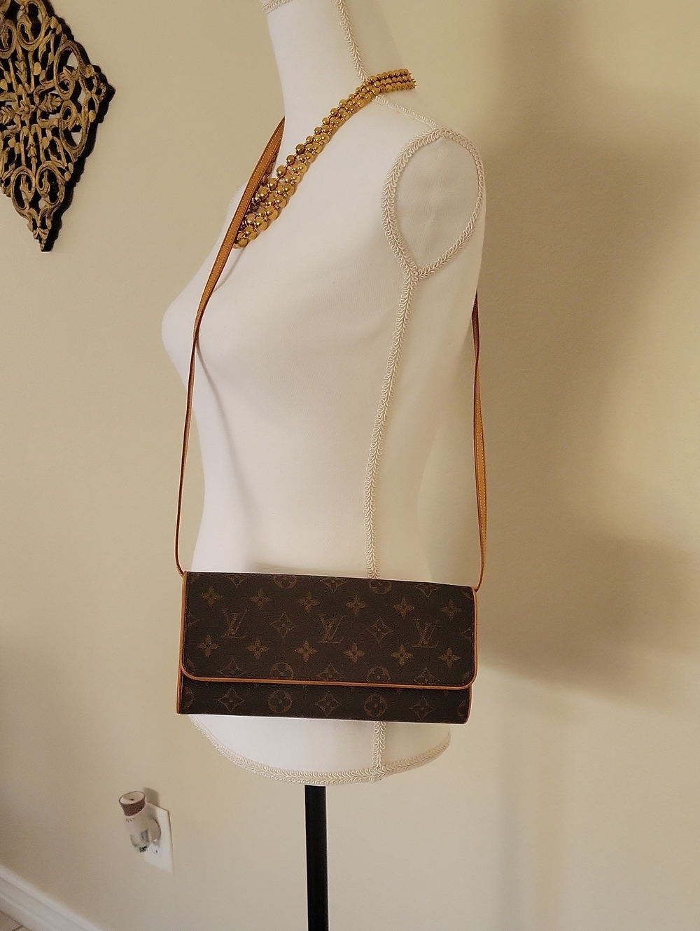 Louis Vuitton Monogram Twin GM Pochette